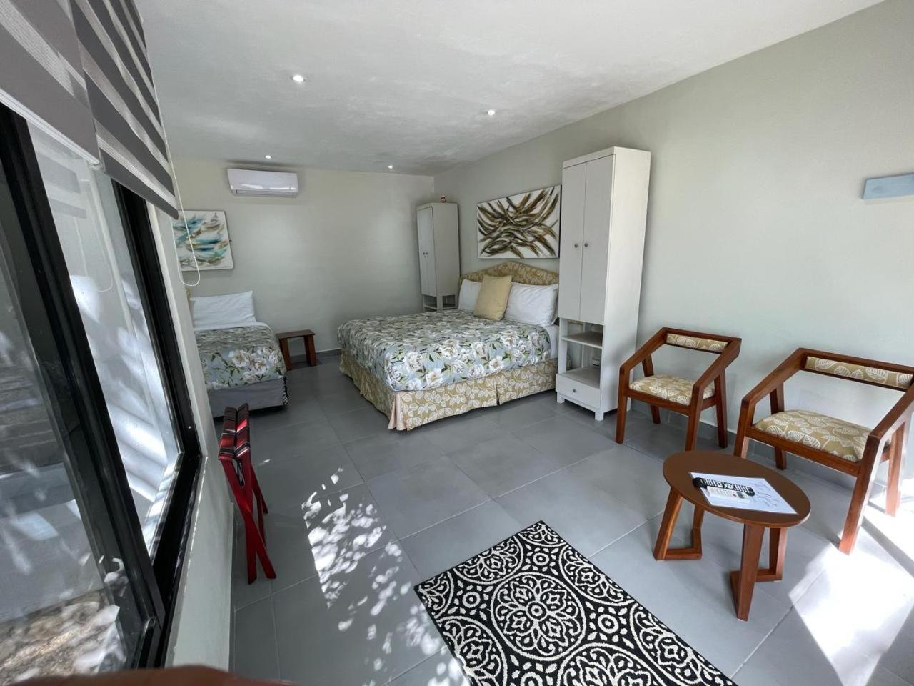 The Blue Eco Lodge Tikuch Bagian luar foto