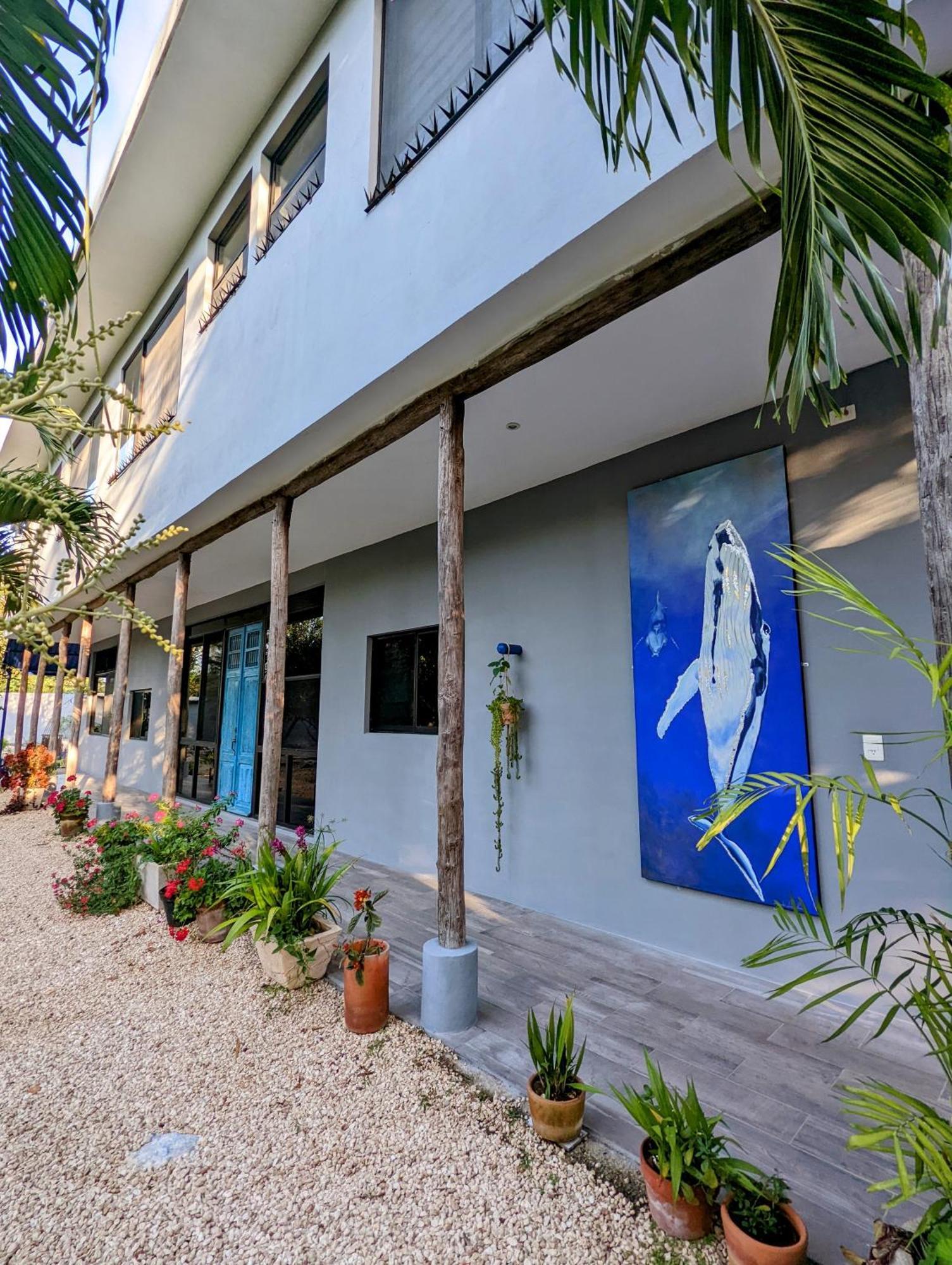 The Blue Eco Lodge Tikuch Bagian luar foto